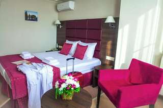 Гостиница Милот Волжский FAMILY ROOM-6