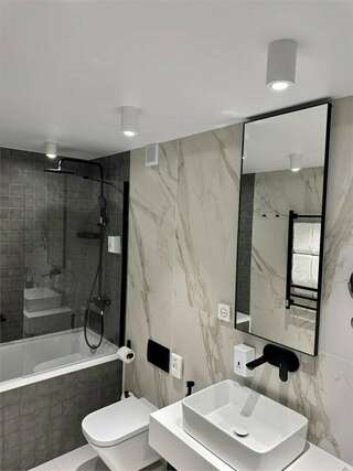Гостиница Милот Волжский DE LUXE (BATH)-1
